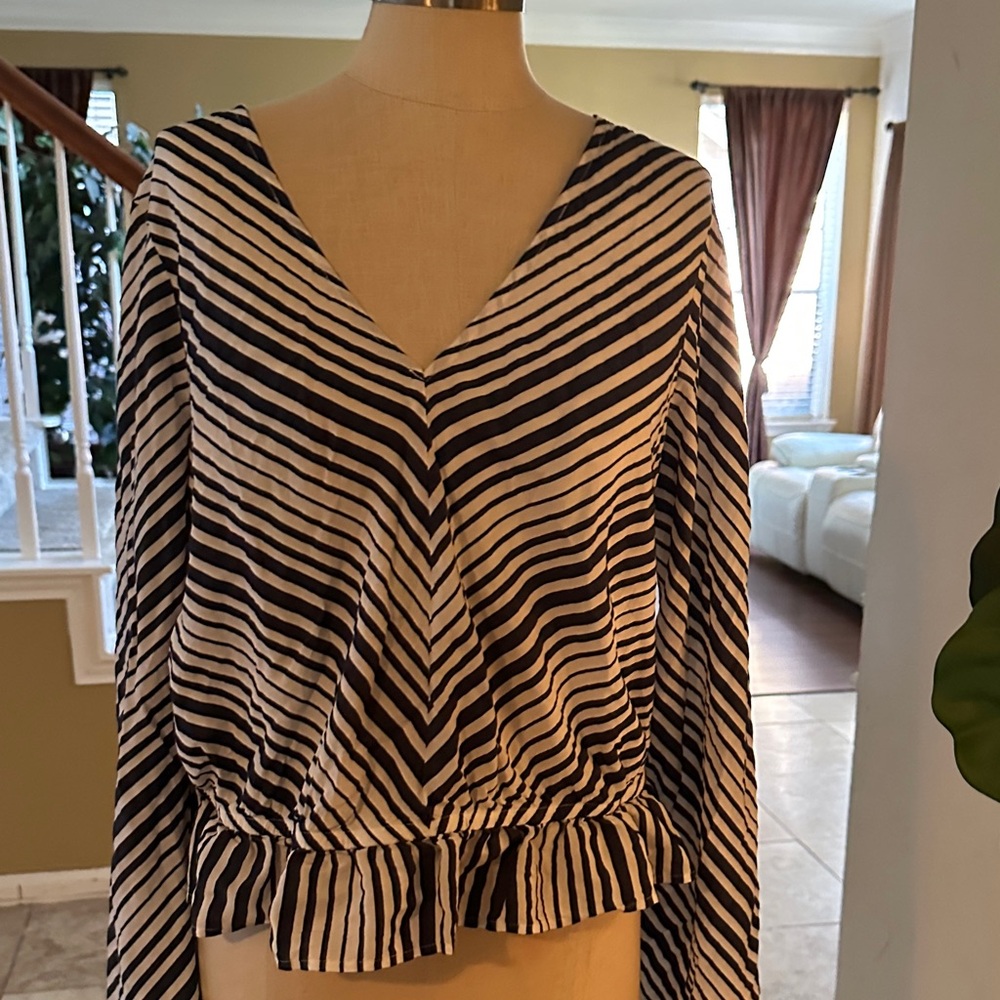 Express Black and White Chevron Blouse